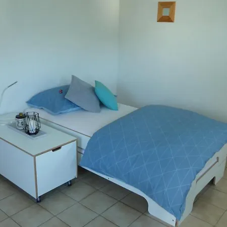 Apartament Holzji *
